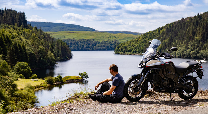 A Buyer’s Guide to a Phone Mount for Motorcycle (Adventure Riders, This One’s for You)