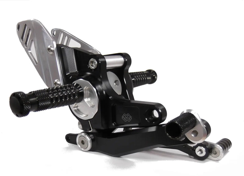 Gilles Tooling RCT Adjustable Rearsets BMW R nineT '13-'16 / R1200R '06-'14