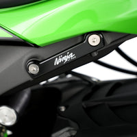 r g racing rear foot rest blanking plate for the kawasaki zx6 r 09