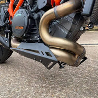 pyramid exhaust cheeks ktm 1290 superduke rr 2021