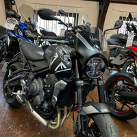 pyramid fly screen triumph trident 660 2021